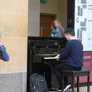 大学生操逼免费视频
